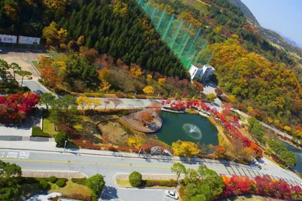 Elysian Gangchon Resort Чхунчхон Экстерьер фото